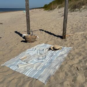 Plava lanena deka za plažu 140x170 cm Allure Stripe – Linen Tales