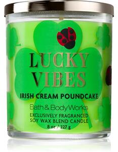 Bath & Body Works Irish Cream Pound Cake mirisna svijeća 227 g