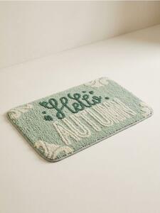 Sinsay - Kupaonska prostirka s natpisom „Hello Autumn“