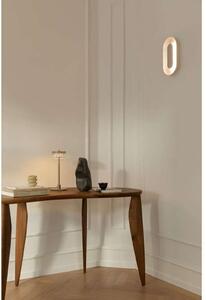 Nuura Aps LED zidna lampa Sasi, visina 29 cm, boja mesinga, metal, prigušiva, Zlato / mjed, Dnevni boravak/blagovaonica, Metal