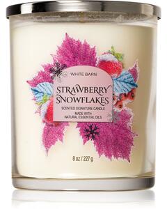 Bath & Body Works Strawberry Snowflakes mirisna svijeća 227 g