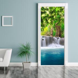 Foto tapeta za vrata - Slap s plavom vodenom površinom (95x205cm)