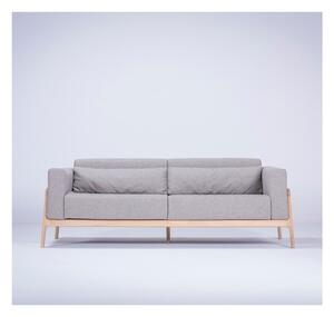 Sivi kauč s konstrukcijom od hrastovine Gazzda Fawn, 210 cm