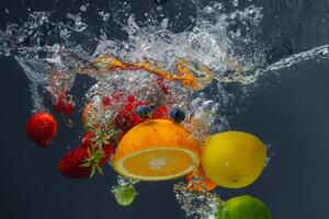 Slika voće u vodi