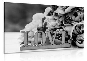 Slika božuri s natpisom Love u crno-bijelom dizajnu