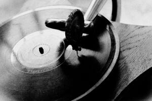 Slika starinski gramofon u crno-bijelom dizajnu