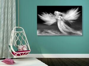 Slika anđeo u oblacima u crno-bijelom dizajnu