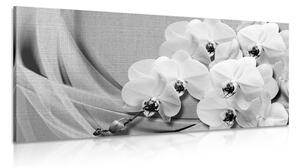 Slika orhideja na platnu u crno-bijelom dizajnu