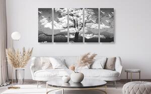 5-dijelna slika crno-bijelo stablo preplavljeno oblacima