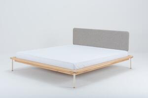 Bračni krevet od hrastovog drveta Gazzda Fina, 140 x 200 cm