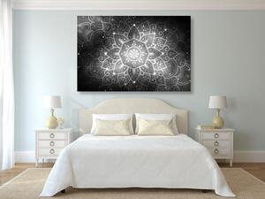 Slika Mandala s galaktičkom pozadinom u crno-bijelom dizajnu