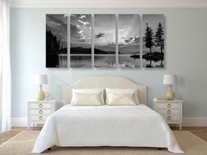 5-dijelna slika odsjaj planinskog jezera u crno-bijelom dizajnu