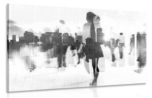 Slika siluete ljudi u velegradu u crno-bijelom dizajnu