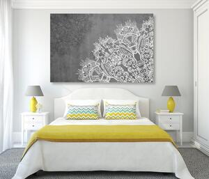 Slika elementi cvjetne Mandale u crno-bijelom dizajnu
