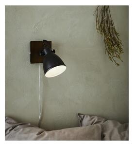 Crna zidna svjetiljka Markslöjd Native, visina 18,5 cm