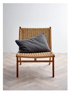 Tamno sivi jastuk od mješavine pamuka i vune Södahl Wave Knit, 40 x 60 cm
