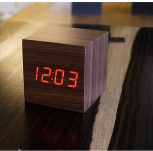 Tamnosmeđa budilica s crvenim LED zaslonom Gingko Cube Click Clock