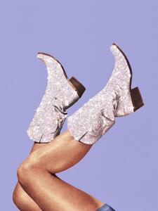 Ilustracija These Boots Glitter, Very Peri Periwinkle, (30 x 40 cm)