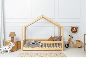 Dječji krevet od masivnog bora u obliku kućice 90x160 cm u prirodnoj boji Mila RMW – Adeko