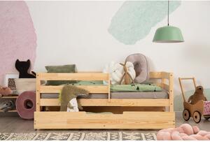Dječji krevet od masivnog bora s prostorom za pohranu 70x140 cm u prirodnoj boji Mila CPD – Adeko