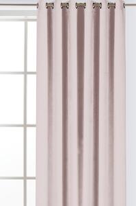 Svijetlo ružičasta zavjesa za djelomično zamračenje od samta 140x270 cm Velto – Filumi