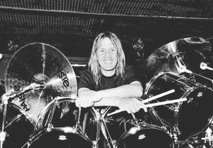 Fotografija Nicko McBrain