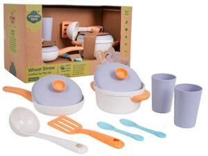 Set posuda od organskih materijala