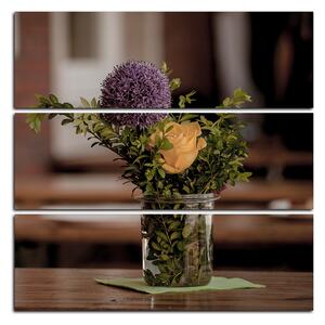 Slika na platnu - Ljetno cvijeće na stolu - kvadrat 372C (75x75 cm)