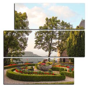 Slika na platnu - Ošišano grmlje u parku - kvadrat 3250D (75x75 cm)