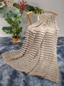 Svijetlo smeđa deka od mikropliša PRUGE Dimenzije: 160 x 200 cm