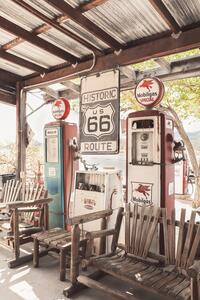 Fotografija Route 66 Gas Station, Henrike Schenk, (26.7 x 40 cm)