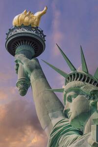 Fotografija NEW YORK CITY Statue of Liberty at sunset, Melanie Viola