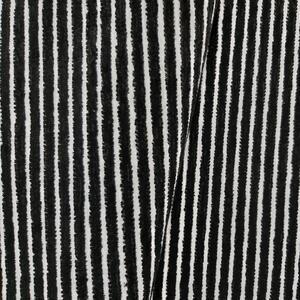 Protuklizni crno-bijeli tepih za dnevni boravak Širina: 160 cm | Duljina: 230 cm