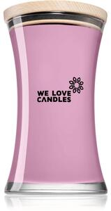 We Love Candles Basic Lilac Fuchsia mirisna svijeća s drvenim fitiljem 700 g
