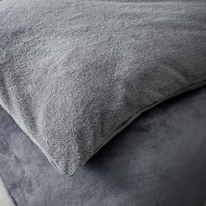 Siva posteljina za krevet za jednu osobu od mikropliša 135x200 cm Cosy – Catherine Lansfield