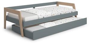 Zeleni/u prirodnoj boji dječji krevet od masivnog bora s dodatnim ležajem s prostorom za pohranu 90x200 cm Carrie – Marckeric