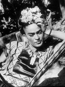 Umjetnička fotografija Mexican Painter Frida Kahlo in A Hammock, 1948, (30 x 40 cm)