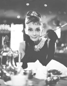 Umjetnička fotografija Audrey Hepburn, Breakfast At Tiffany'S 1961 Directed By Blake Edwards, (30 x 40 cm)