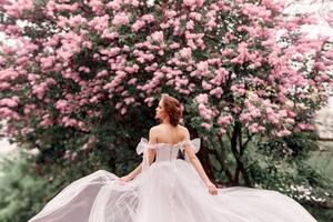 Umjetnička fotografija Spring Beauty,Rear view of bride standing, MURAD PHOTOGRAPHY / 500px, (40 x 26.7 cm)