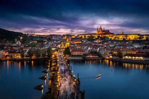 Umjetnička fotografija Prague, twilight overview of Charles Bridge,, Phillip Chow, (40 x 26.7 cm)