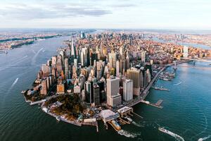 Umjetnička fotografija Aerial view of Loser Manhattan skyline,, Alexander Spatari, (40 x 26.7 cm)