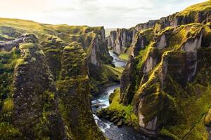 Umjetnička fotografija Fjadrargljufur canyon in Iceland, Stefan Cristian Cioata, (40 x 26.7 cm)