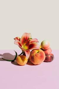 Umjetnička fotografija Lily flower and peaches on beige, Tanja Ivanova, (26.7 x 40 cm)