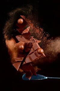 Umjetnička fotografija Broken chocolate pieces balancing on a, Dina Belenko Photography, (26.7 x 40 cm)