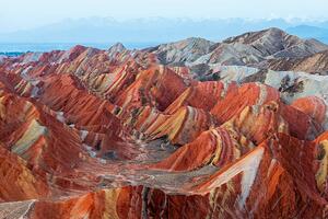 Umjetnička fotografija Colorful mountain in Danxia landform in, Ratnakorn Piyasirisorost, (40 x 26.7 cm)
