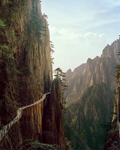 Umjetnička fotografija Pathway winding through Chinese mountian landscape, DKP, (30 x 40 cm)