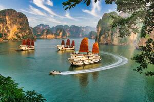 Umjetnička fotografija Magnificent beauty of Ha Long Bay, Copyright by 8Creative.vn, (40 x 26.7 cm)