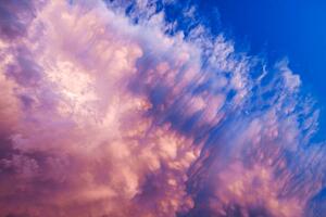 Fotografija Surreal science fiction fantasy cloudscape, purple, Andrew Merry