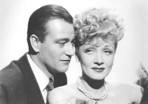 Fotografija John Wayne And Marlene Dietrich