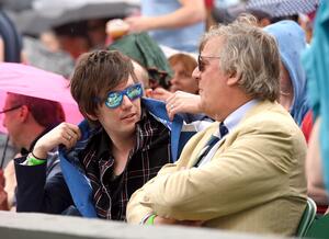 Fotografija Elliott Spencer and Stephen Fry At Wimbledon 2015, Karwai Tang